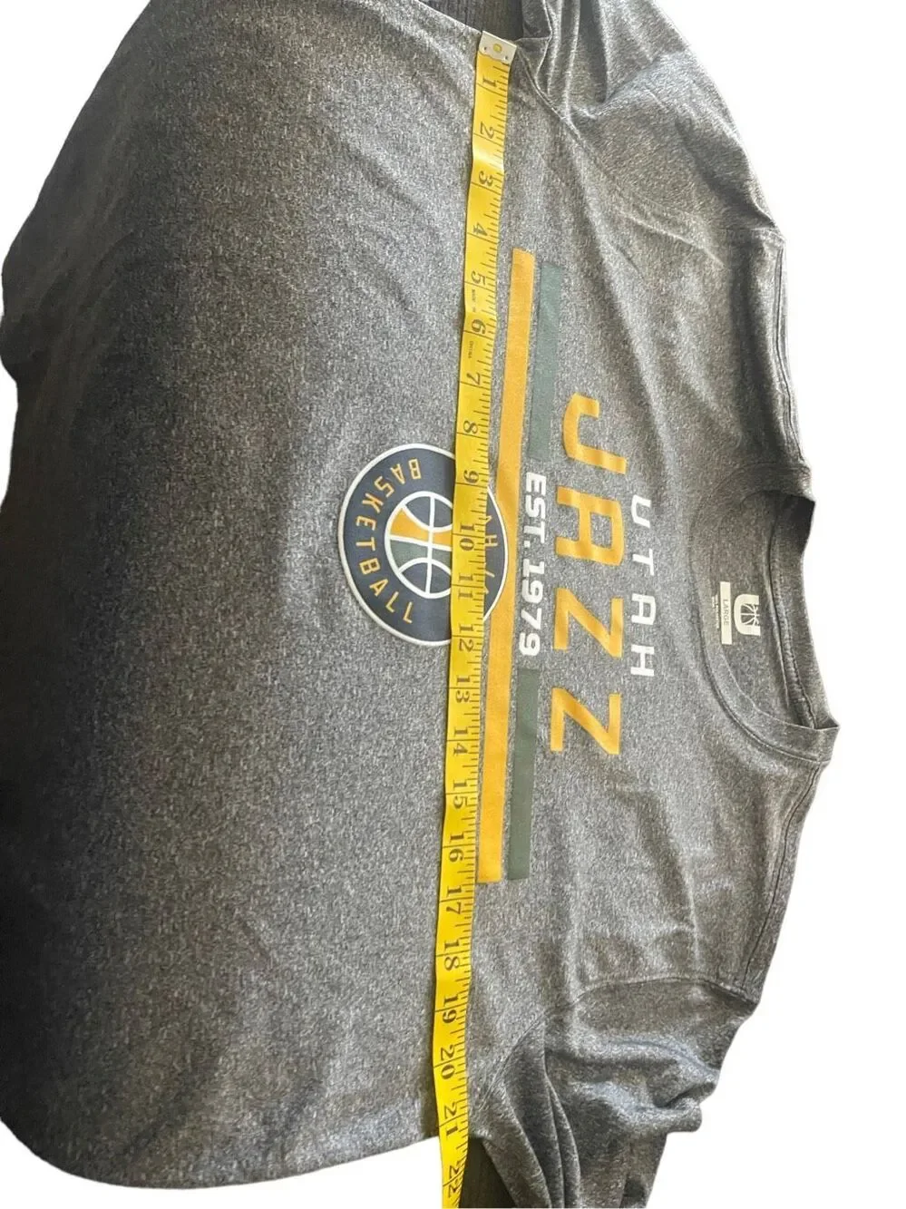 Mens Gray Pullover Crew Neck Utah Jazz Basketball Long Sleeve T-Shirt Size Large